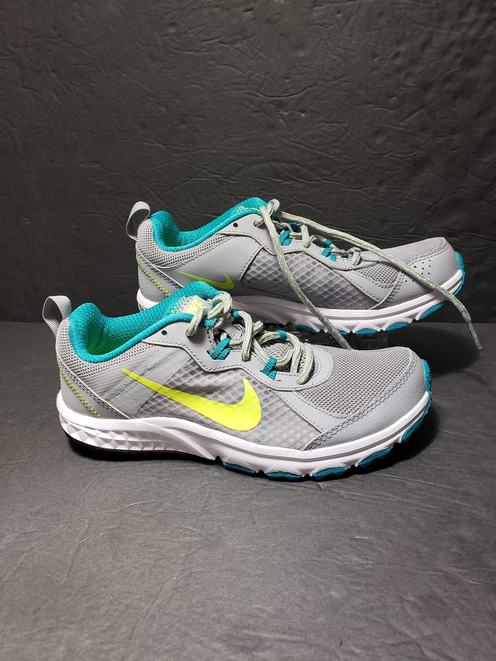 NIKE *Wild Trail* Women's Running Sneakers Size 6.5